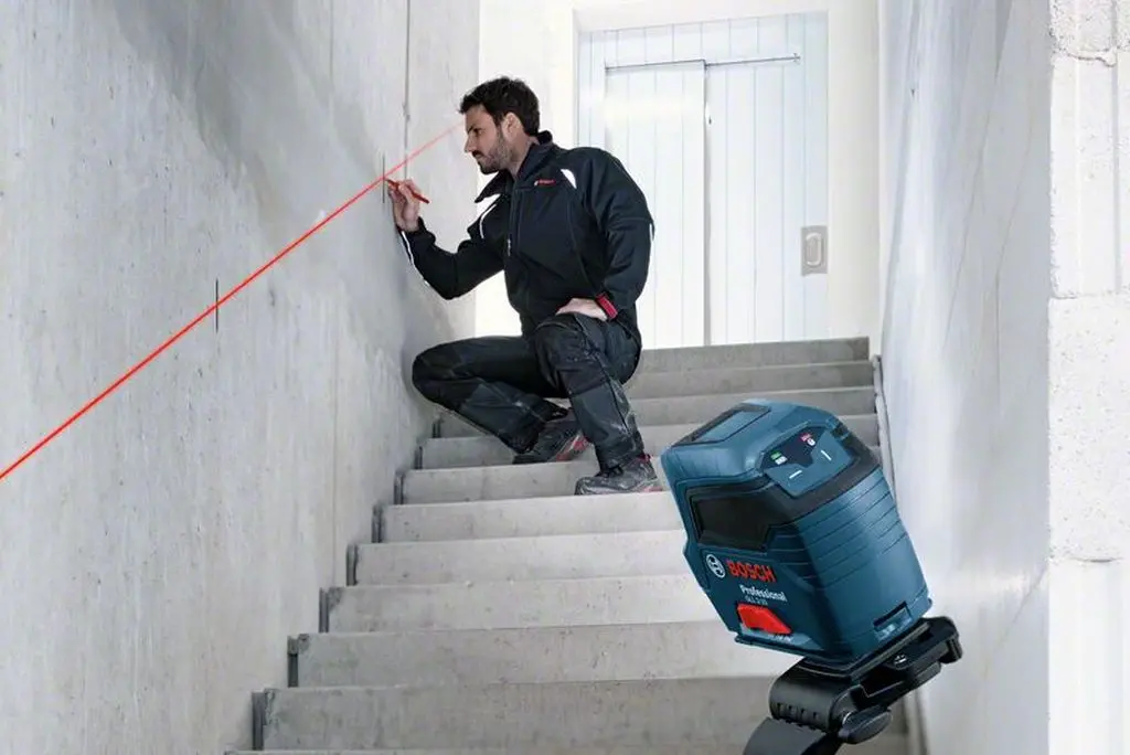 Nivela laser cu linii 0601063L00  539, România