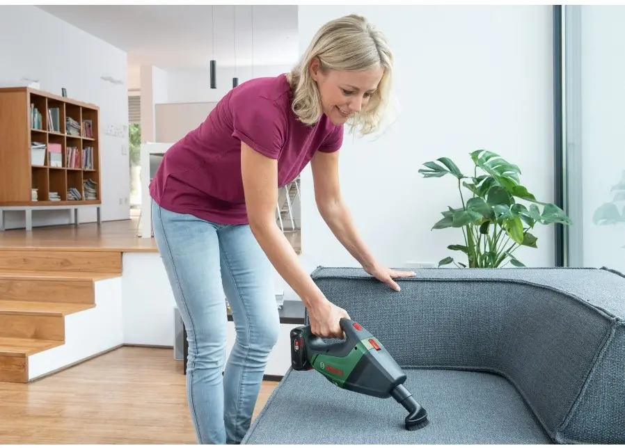 06033B9103  Aspirator cu funcţionare uscată UniversalVac 18 522